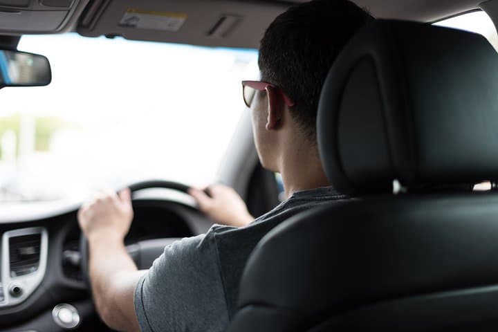 Private Transfer from Cesky Krumlov to Prague with Two-Hour Sightseeing Stops