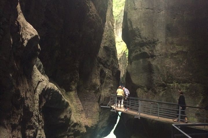 Bernese Oberland Day Trip from Zurich: Waterfalls, Lake Brienz & Alpine Views photo 6