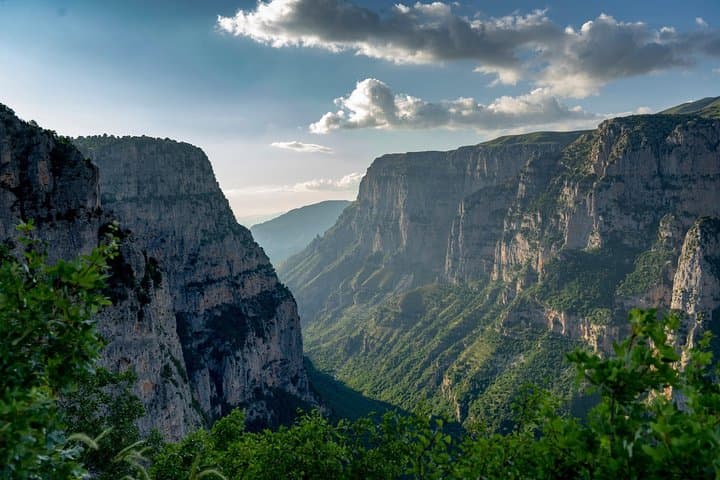 Vikos Gorge Crossing: Monodendri to Vikos Village Hike photo 2