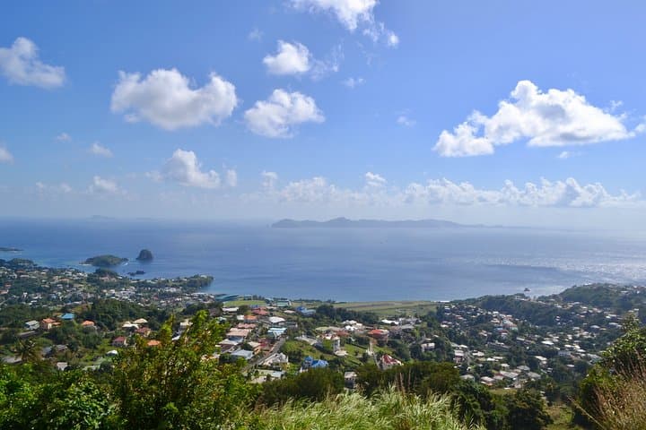 Fort Charlotte and Queens Drive: Scenic Historical Tour from Kingstown photo 5