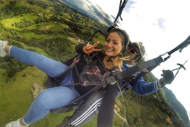 Guatapé Paragliding & El Peñol Rock Day Trip from Medellín photo 5