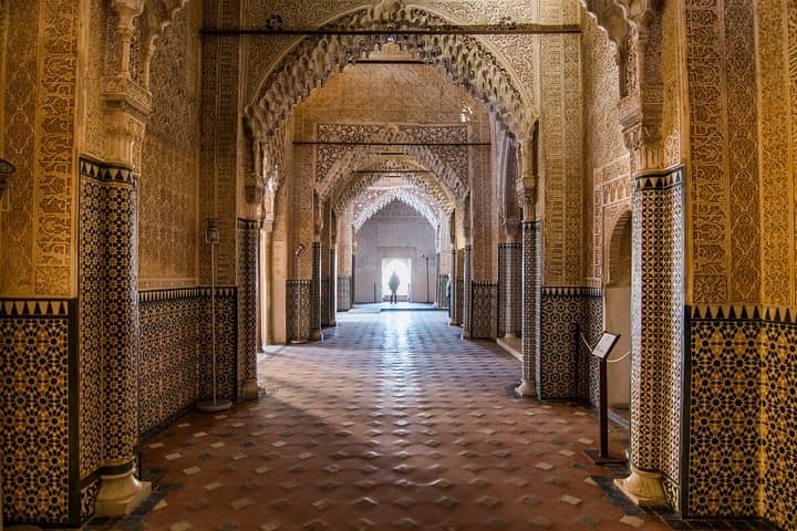 Skip-the-Line Alhambra Tour and Albaicín & Sacromonte Segway or E-Bike Combo photo 4