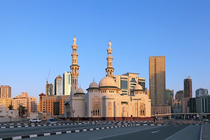 Sharjah Hidden Gems Walking Tour: Cultural Highlights & City Stroll
