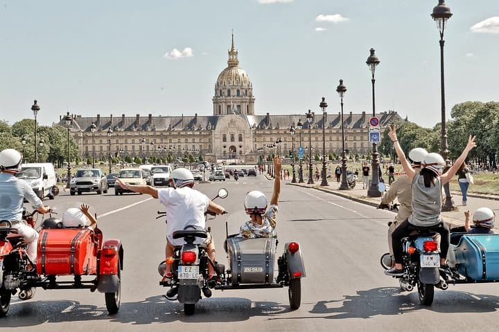 Paris Highlights by Vintage Sidecar Motorcycle — 1-Hour Classic City Tour photo 3