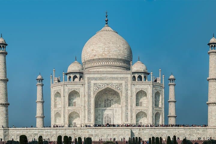 Sunrise Yoga with Taj Mahal View: One-Hour Class in Agra photo 3