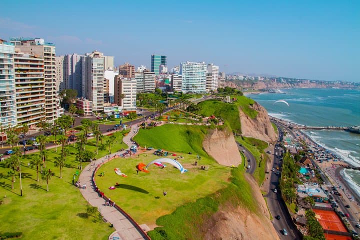 Explore Lima's Miraflores, Barranco & San Isidro: 3-Hour Small-Group Districts Tour photo 3