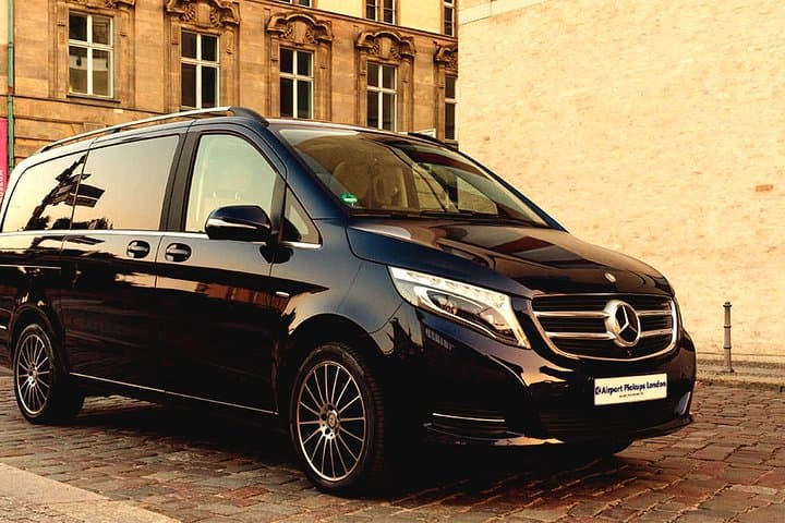 Heathrow to Southampton Cruise Port Private Transfer — Reliable Chauffeur Service photo 4