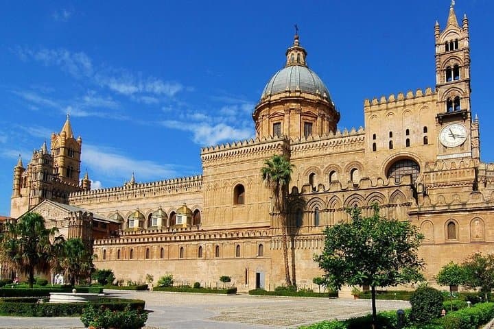 Palermo in 4 Hours: Private Port Tour of Historic Markets & Monuments photo 6
