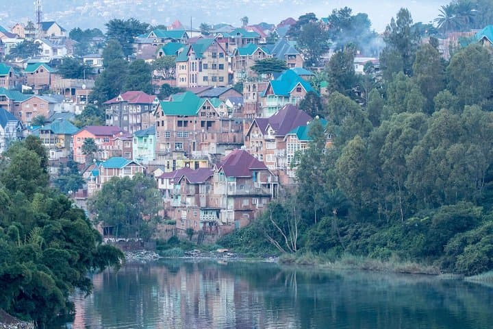 Bukavu Walking Tour: Art Deco Streets, Lake Kivu Views & Local Legends photo 3