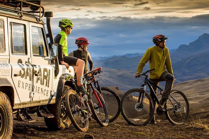 SafariBike: Mountain-Bike Through Estancia 25 de Mayo (Private Vehicle, El Calafate)
