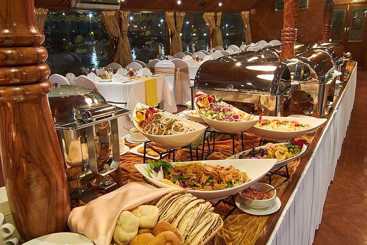 Dhow Dinner Cruise in Dubai Marina: Evening Cruise, Live Shows & Buffet photo 3