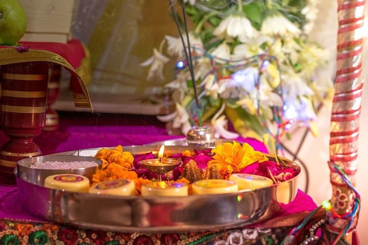 Evening Ganga Aarti in Rishikesh: Private Ritual on the Banks of the Ganges with Dinner photo 3
