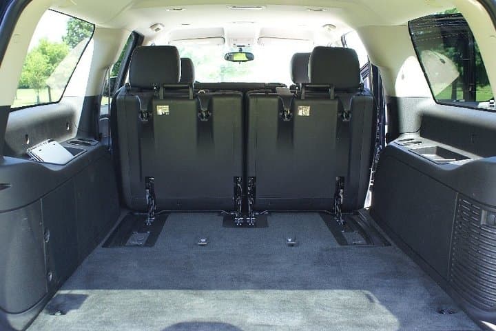 Midway Airport Private SUV Transfer to Downtown Chicago — Luxury Meet & Greet photo 3