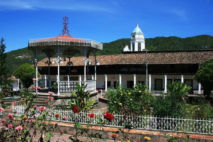 San Sebastián del Oeste Day Trip from Puerto Vallarta: Colonial Mining Town Tour