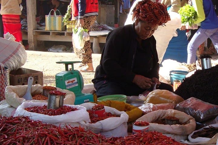 Loikaw Longneck Villages & Kayah Community Immersion — 4 Days from Kalaw