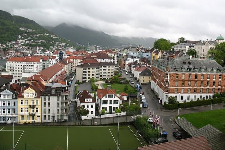 Explore Stavanger on Foot: Private Guided Walking Tour of the City photo 4