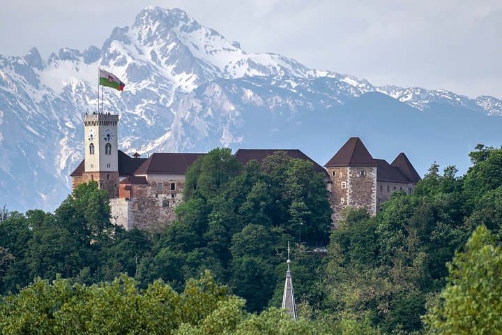 Ljubljana Castle Guided Walk and Funicular: Explore the Old Town in 2 Hours photo 3