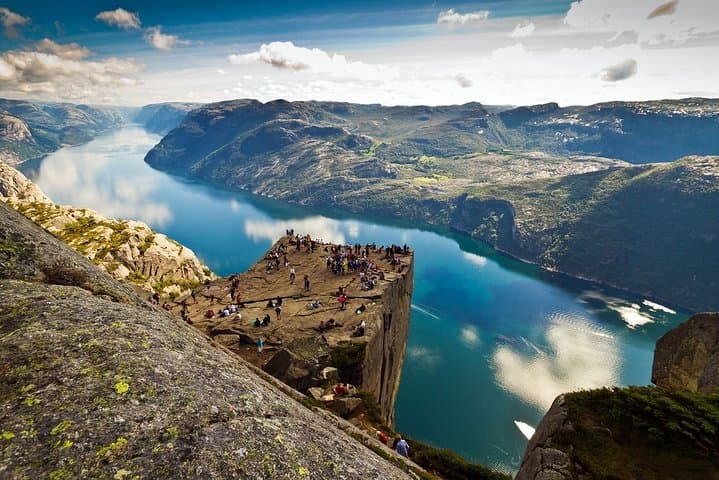 Hiking Preikestolen: A Day on Lysefjord’s Pulpit Rock from Stavanger photo 5