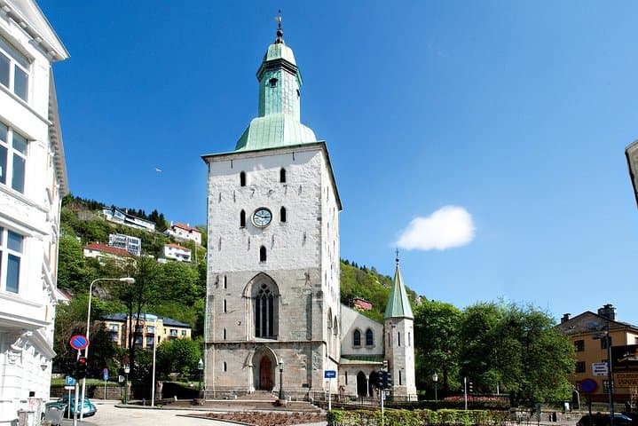 Exploring Bergen: A Private 4-Hour Walking Tour from Historic Bryggen to Mount Fløyen photo 6