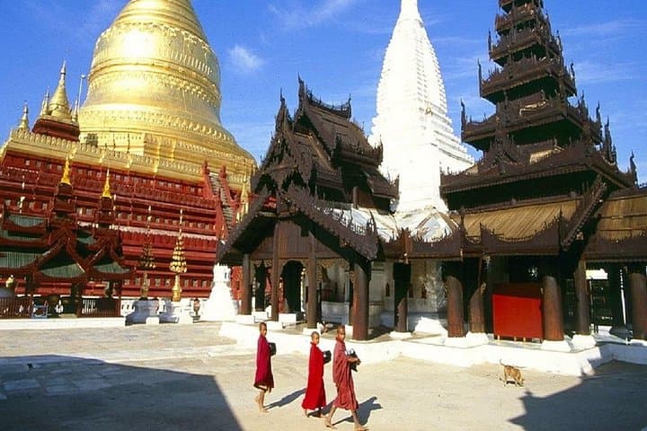 10-Day Myanmar Highlights: Yangon to Inle Lake — Bagan, Mandalay & Golden Rock photo 3
