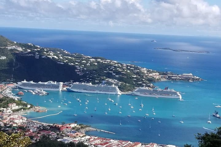 St. Thomas Private Island Tour: Magen's Bay, Charlotte Amalie & Secret Harbor photo 5
