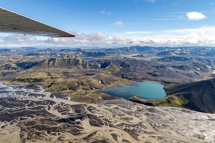 45-Minute Flight Over Iceland's Black Sands and Skeiðarárjökull photo 2