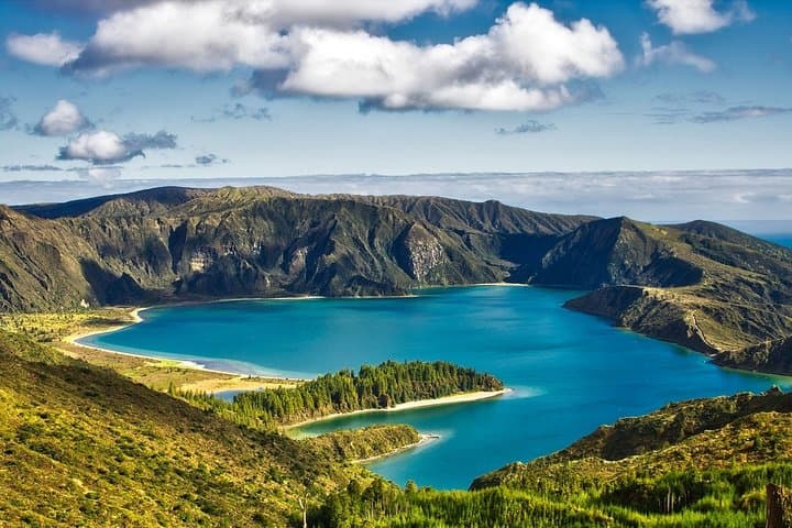 Calderas, Pineapples, and Atlantic Blue