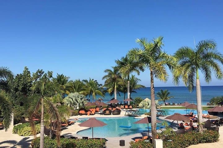 Montego Bay Highlights: Half-Day Cultural and Beach Tour photo 5
