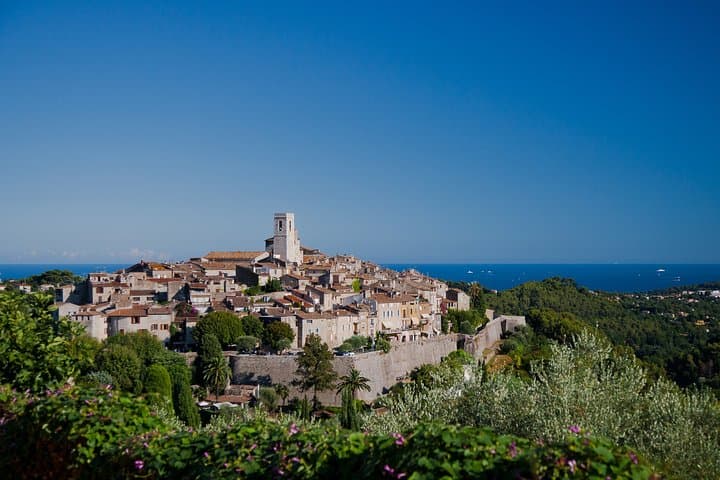Saint-Paul-de-Vence Private Wine Tasting and Medieval Village Tour from Nice