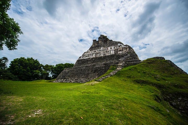 Full-Day Xunantunich Ruins & St. Herman's Blue Hole — Belize Day Trip photo 2