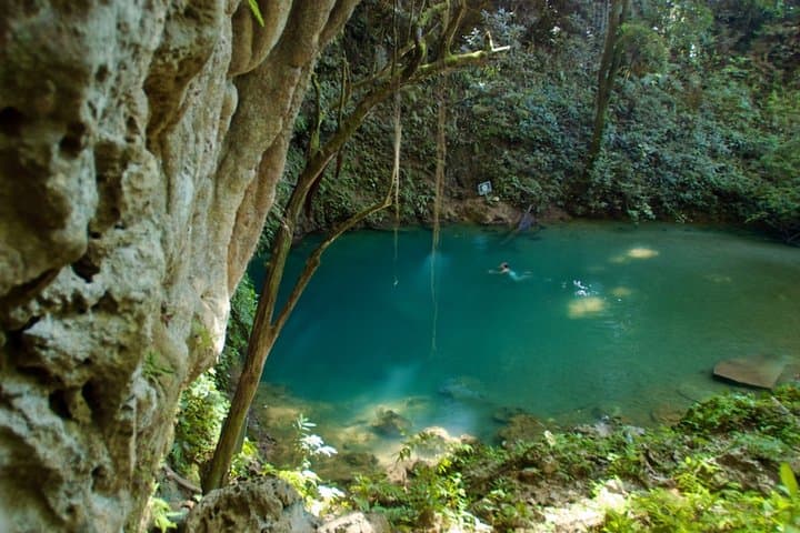Full-Day Xunantunich Ruins & St. Herman's Blue Hole — Belize Day Trip photo 5