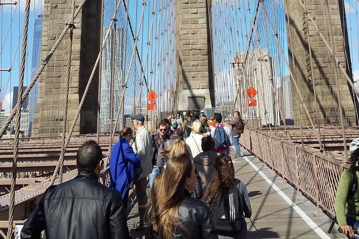 Brooklyn Bridge to DUMBO: Private 2.5-Hour Guided Walking Tour photo 3