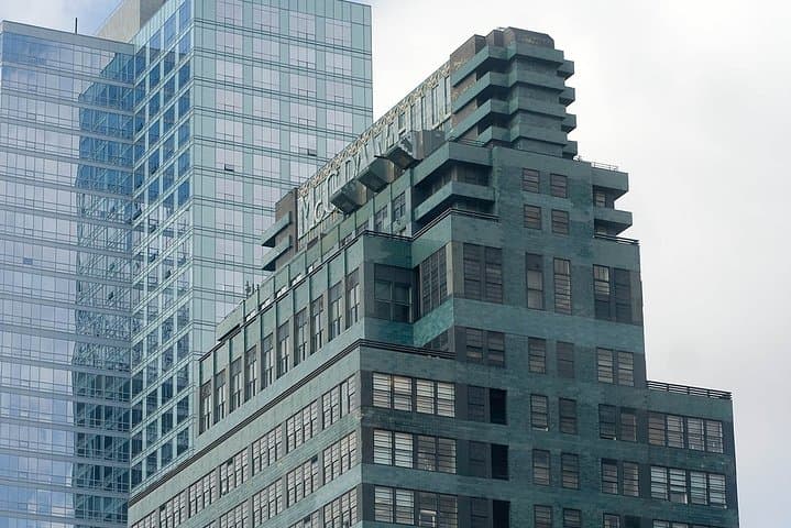 Walking 42nd Street: Private Guided Architecture Tour of Midtown Manhattan photo 5