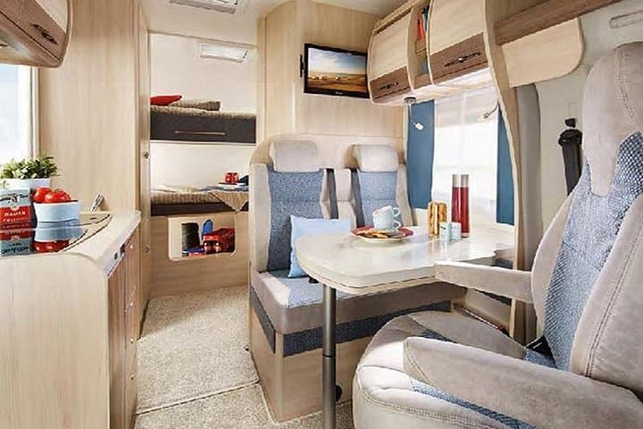 Chauffeur-Driven Motorhome Rental in Negombo — Explore Sri Lanka by Hobby Siesta A70 GM photo 4