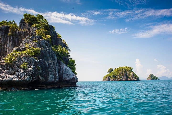 Angthong 42 Islands Speedboat Day Tour from Koh Samui — Snorkel, Kayak & Viewpoints photo 6