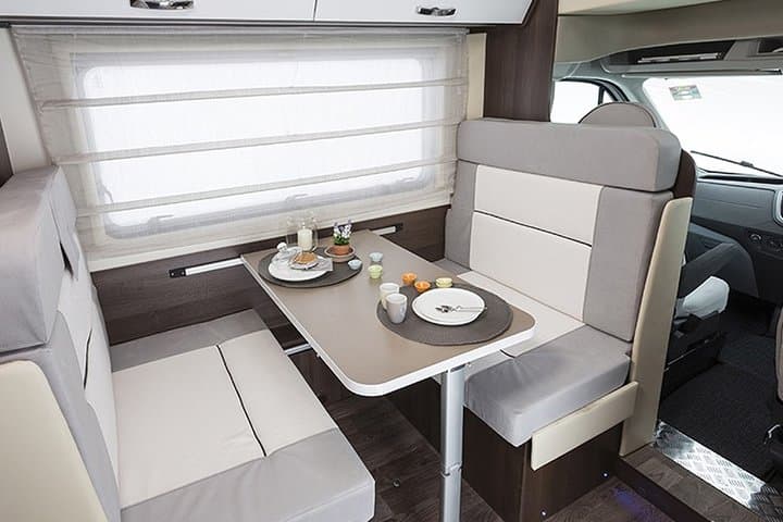 Chauffeur-Driven Motorhome Rental in Sri Lanka — Roller Team Zefiro 690G photo 2