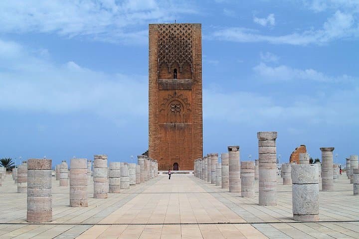 7-Day Private Morocco Route — Marrakech to Chefchaouen, Fes & Ouzoud Waterfalls