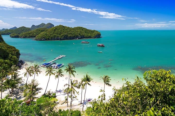 Angthong Marine Park Snorkel & Kayak Speedboat Day Trip from Koh Samui
