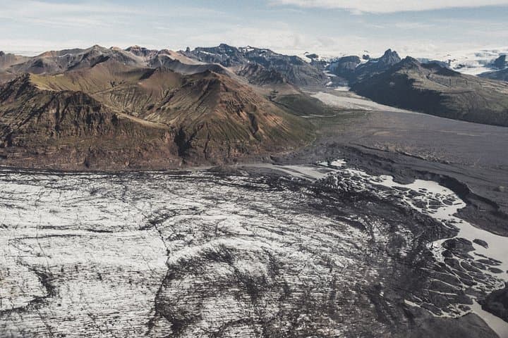 Ultimate Airplane Sightseeing Flight from Skaftafell: Landmannalaugar, Vatnajökull & Grímsvötn photo 6
