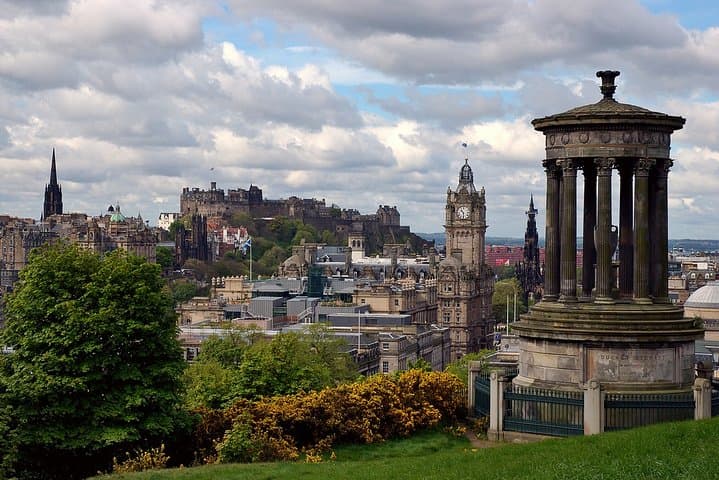Grand Tour of Edinburgh: Castle Views, Arthur's Seat & Royal Mile Walking Experience photo 1
