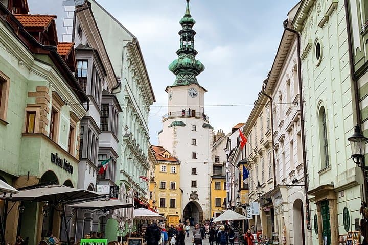 3-Day Private Prague & Bratislava Tour From Budapest: Castles, Bridges & Old Towns photo 3