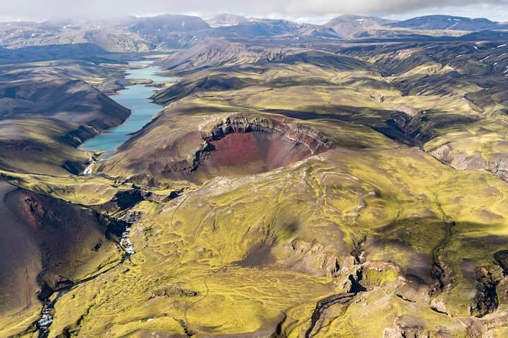 Flightseeing Over Laki Craters and Vatnajökull Highlands: A 50-Minute Aerial Expedition