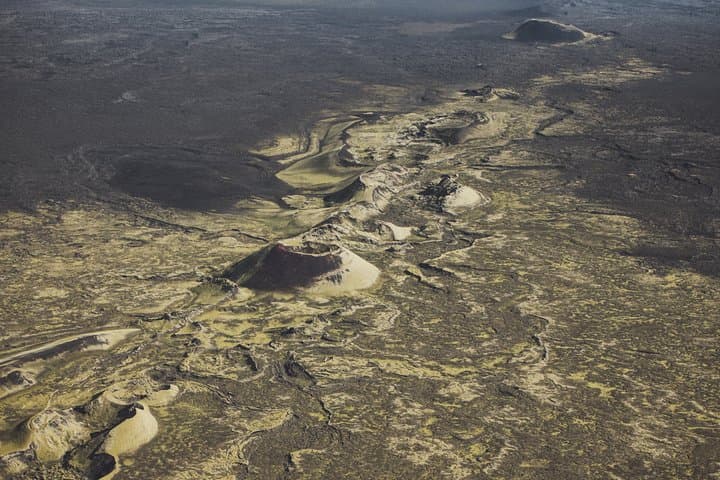 Flightseeing Over Laki Craters and Vatnajökull Highlands: A 50-Minute Aerial Expedition photo 5