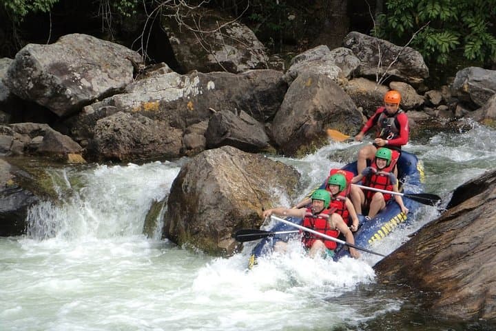 Full-Day Whitewater Rafting Near Rio de Janeiro — 7 km Class II–III River Adventure photo 5