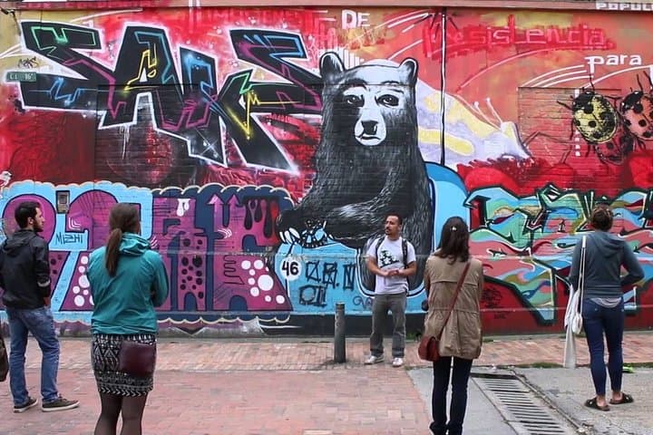 Bogotá Like a Local: Private 5-Hour La Candelaria Walking Tour