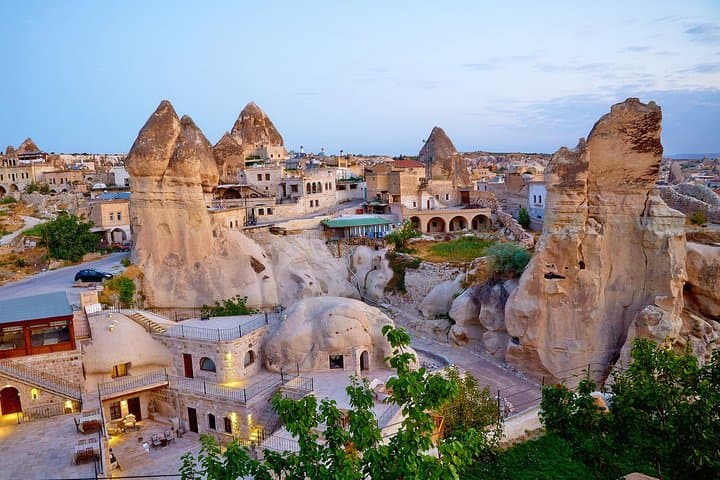 Istanbul to Cappadocia: 5-Day Itinerary with Sunrise Hot Air Balloon over Fairy Chimneys photo 4