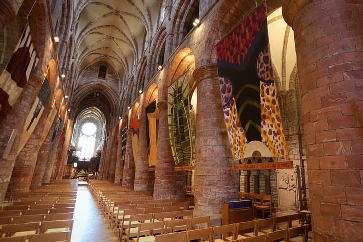 Kirkwall Private Walking Tour — St Magnus Cathedral & Bishop's and Earl's Palace (4-Hour) photo 2