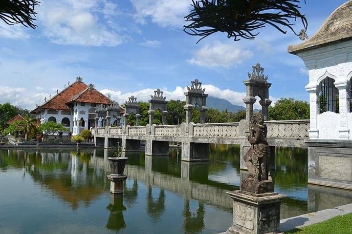 Explore East Bali: Tirta Gangga, Lempuyang & Pasir Putih Day Tour photo 4