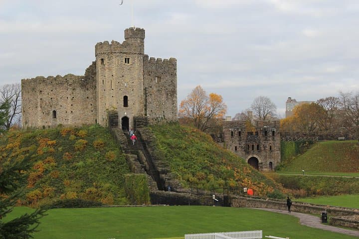 Cardiff Doctor Who Day Tour: Castles, Cardiff Bay & Filming Locations photo 3