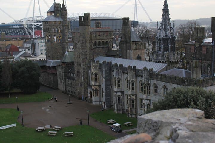 Cardiff Doctor Who Day Tour: Castles, Cardiff Bay & Filming Locations photo 4